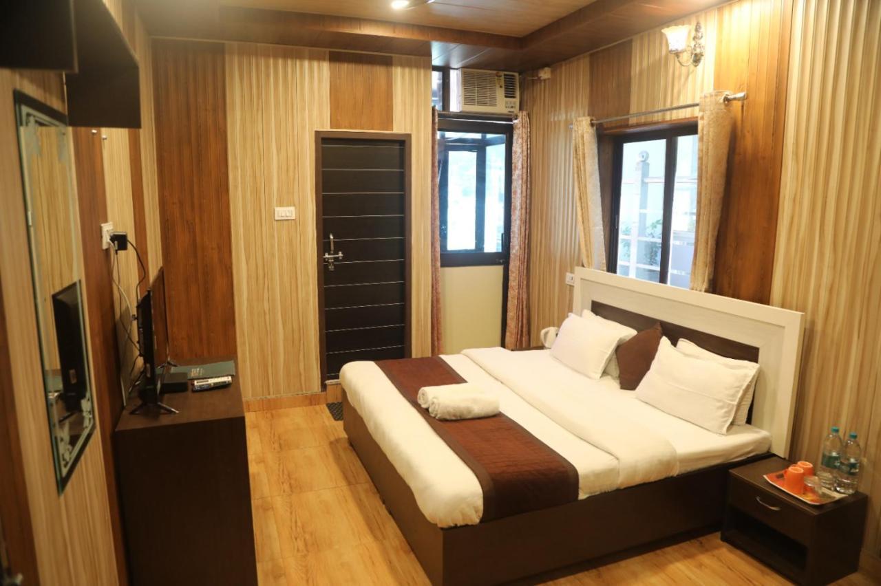 Hotel The Mountain View Rishikesh Exterior photo